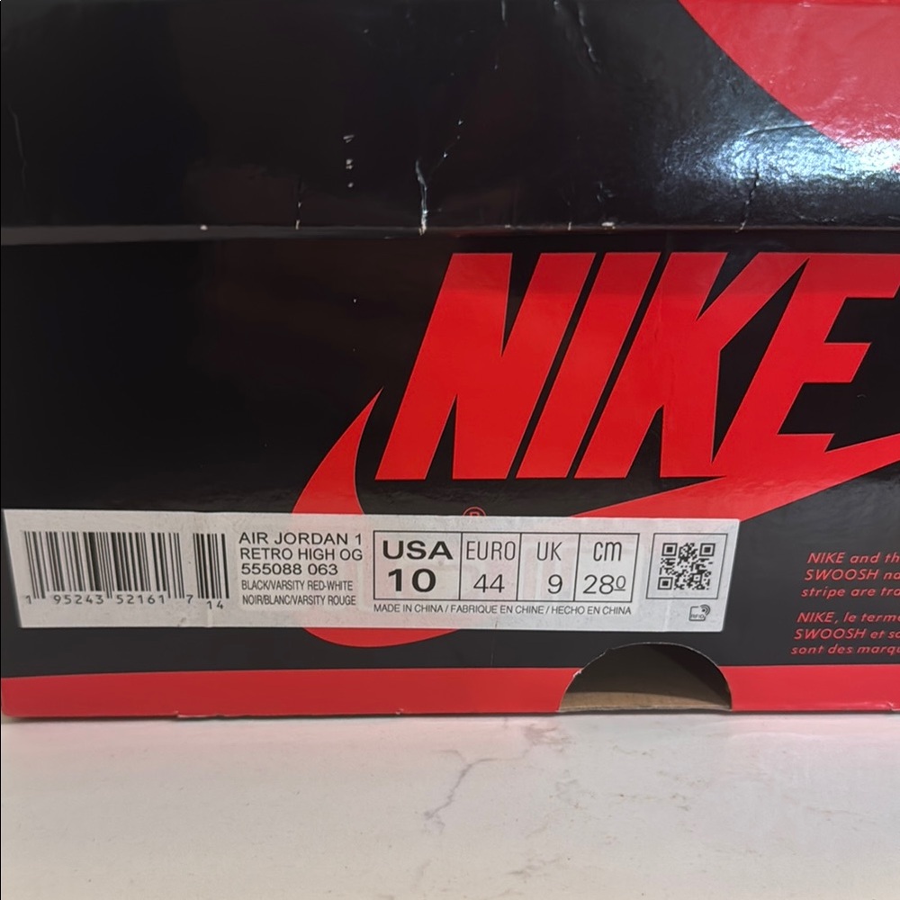 Nike Air Jordan 1 Retro High OG Box in Black and Red